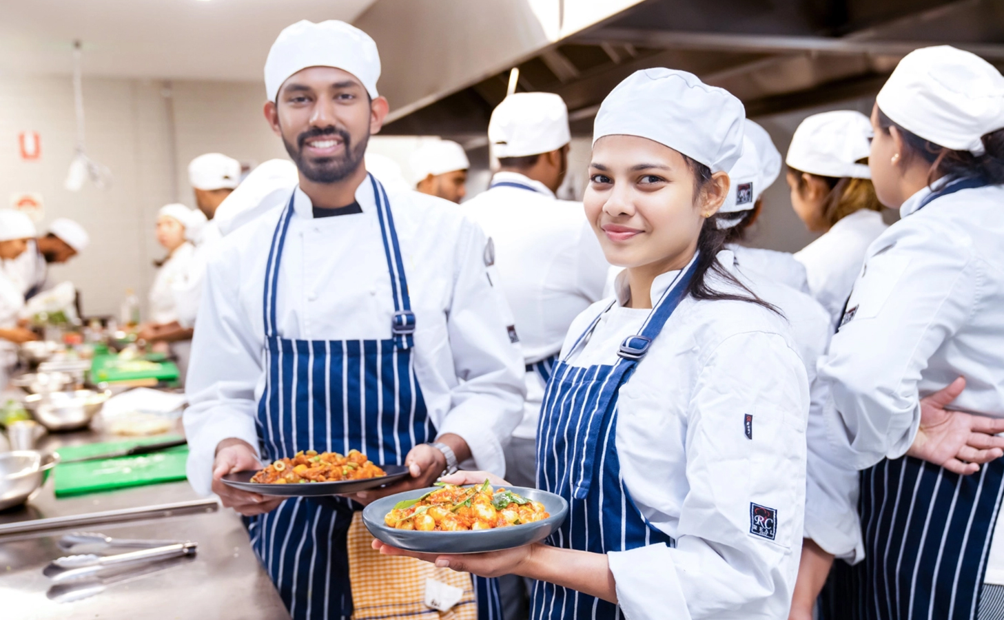 1.1.1_COOKERY_STUDENTS_IN_KITCHEN_International_Students_Melbourne_Australia_Education_Provider_Vocational_Education_Training_Hospitality_Management_Cookery_VET_LSA