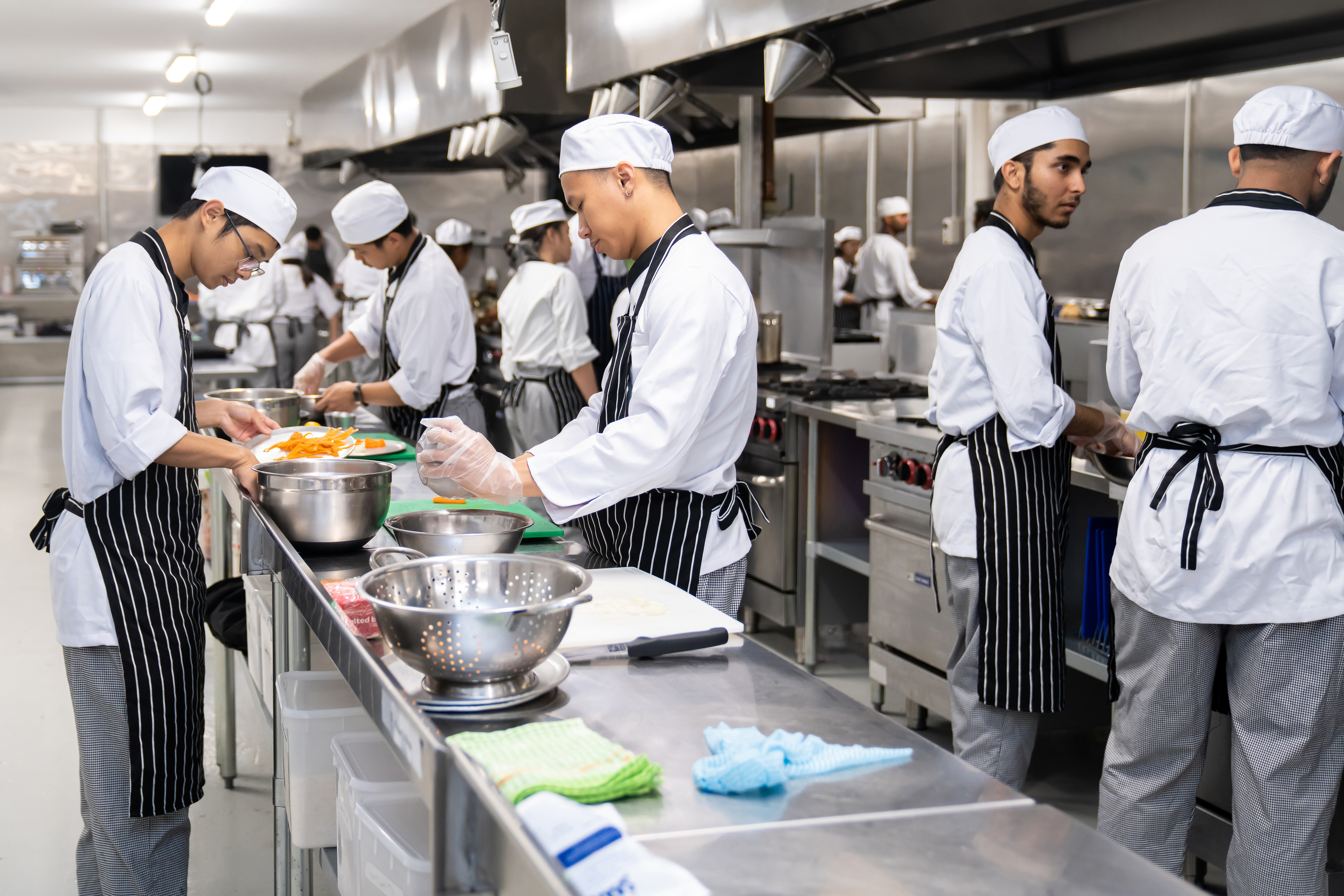 Diploma Hospitality in Melbourne Students